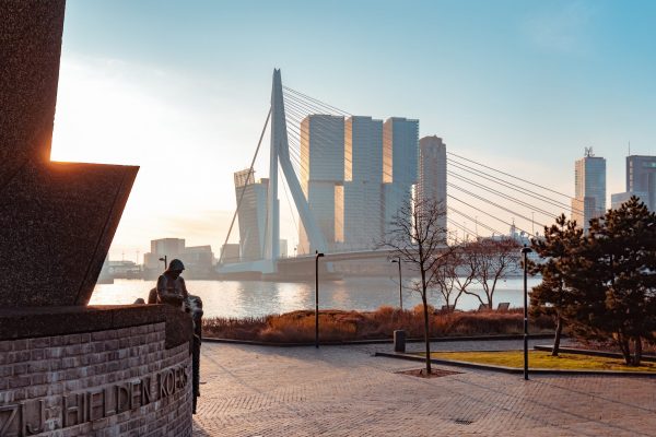 Monument De Boeg, zij hielden koers, Rotterdam