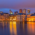 De Hofvijver (Den Haag) na zonsondergang